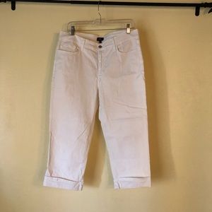 NYD cropped, cuffed, white jean capris